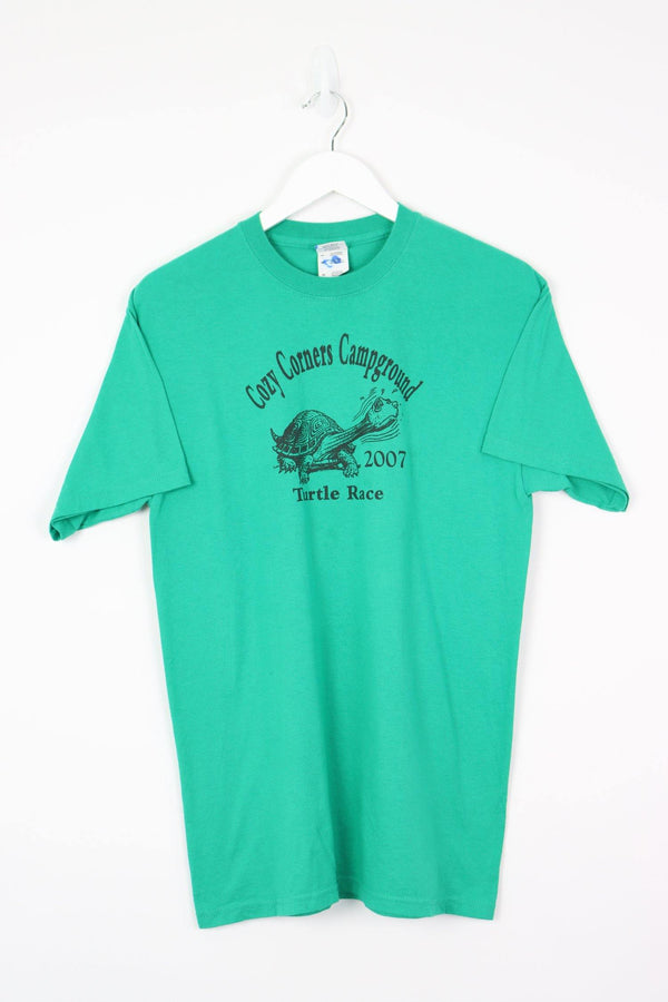 Vintage Turtle Race Logo T-Shirt M - Green - ENDKICKS